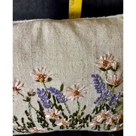 Pillow Spring Wild Flowers Theme 10”x17” Zipper Closure - Picture 3 of 6